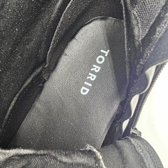 TORRID 9WW Boucle Wide Width Stevie Lace-Up Combat Boots NWT - Picture 9 of 12